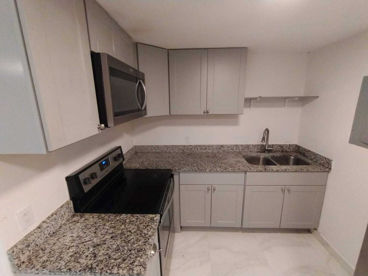 1530 Ryar Road - Photo 3 of 9