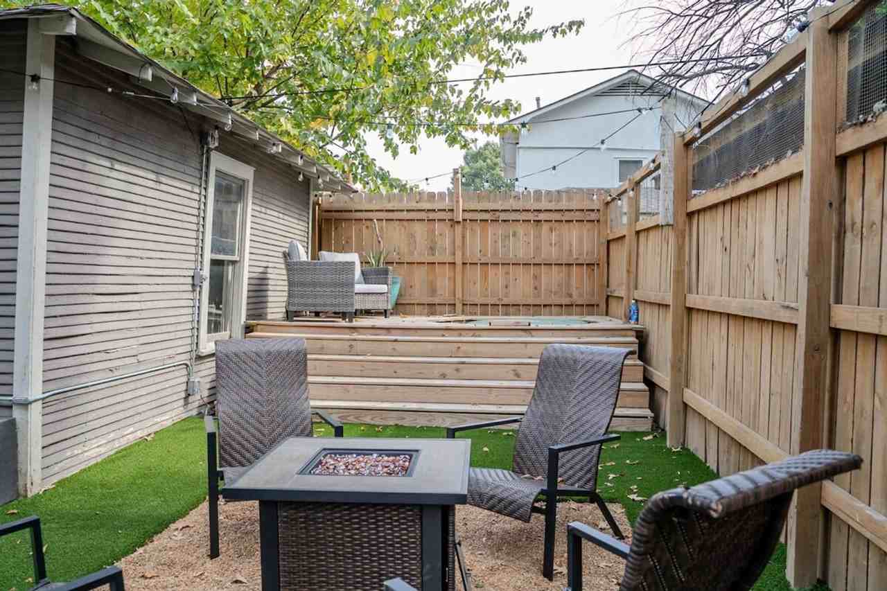 210 N Avalon St #1023279P - Photo 7 of 29