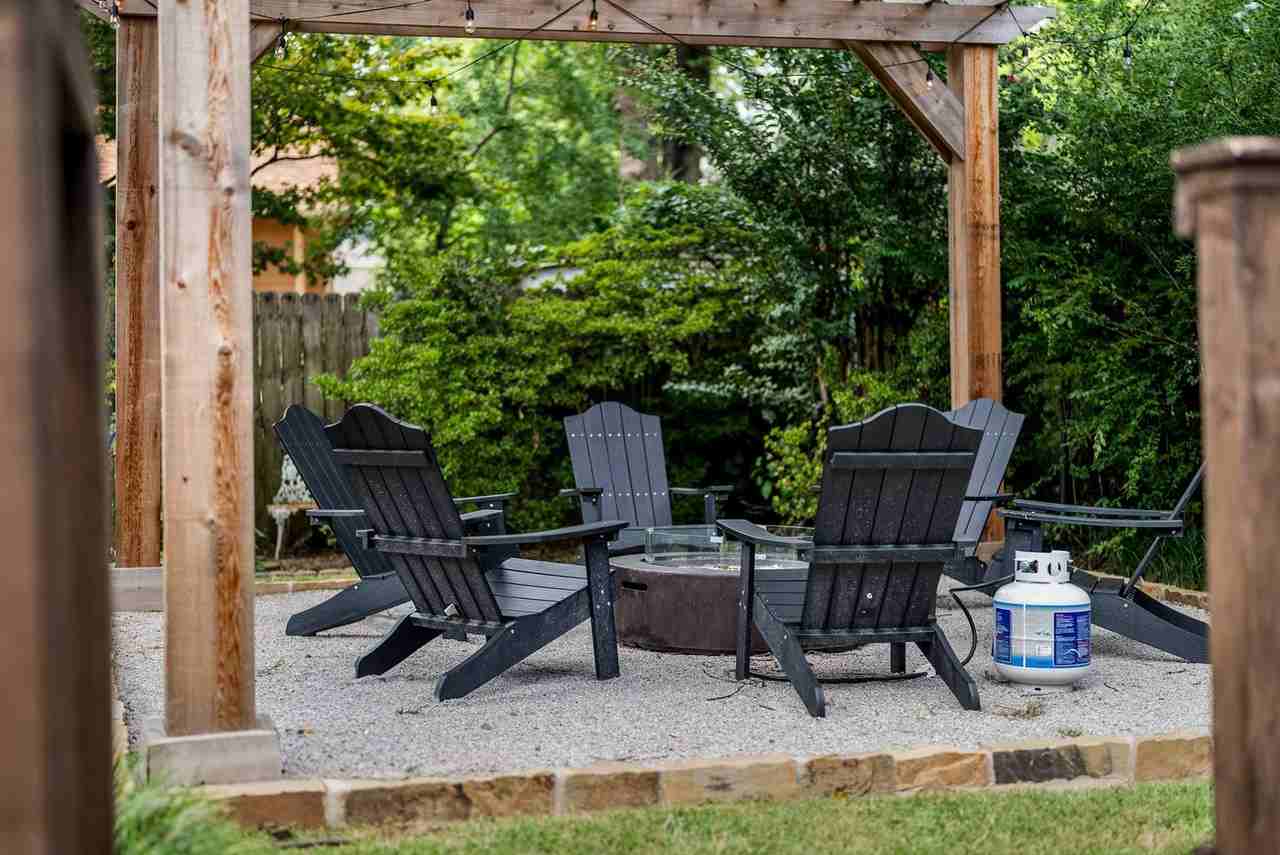 397 Angelus St #1023312P - Photo 4 of 27