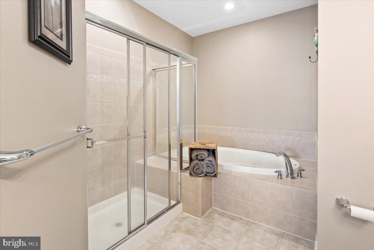 1089 Puppy Hole Ct #202 - Photo 3 of 23