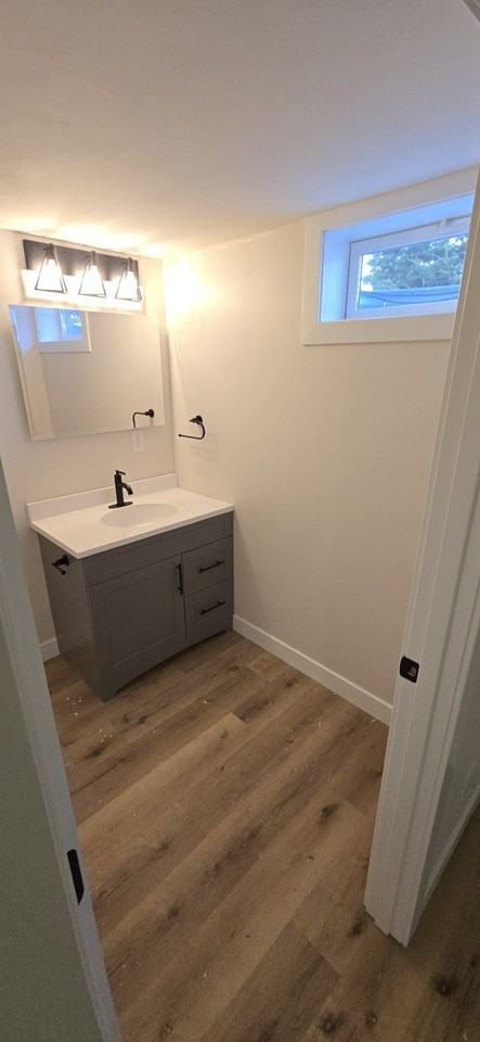 5009 Lee Ave #NA - Photo 2 of 7