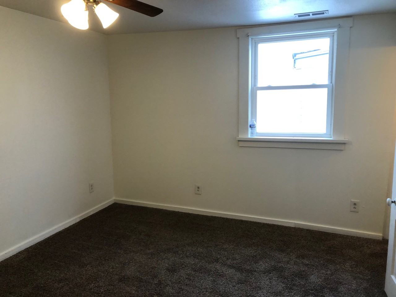 116 W Slippery Rock St - Photo 7 of 10