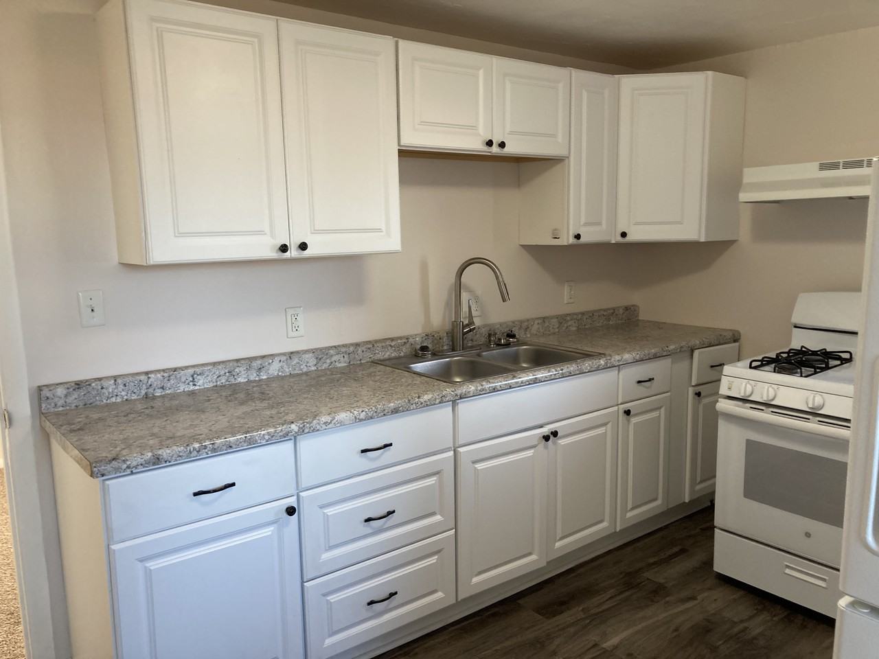 5 Krug Ave #2 - Photo 4 of 18