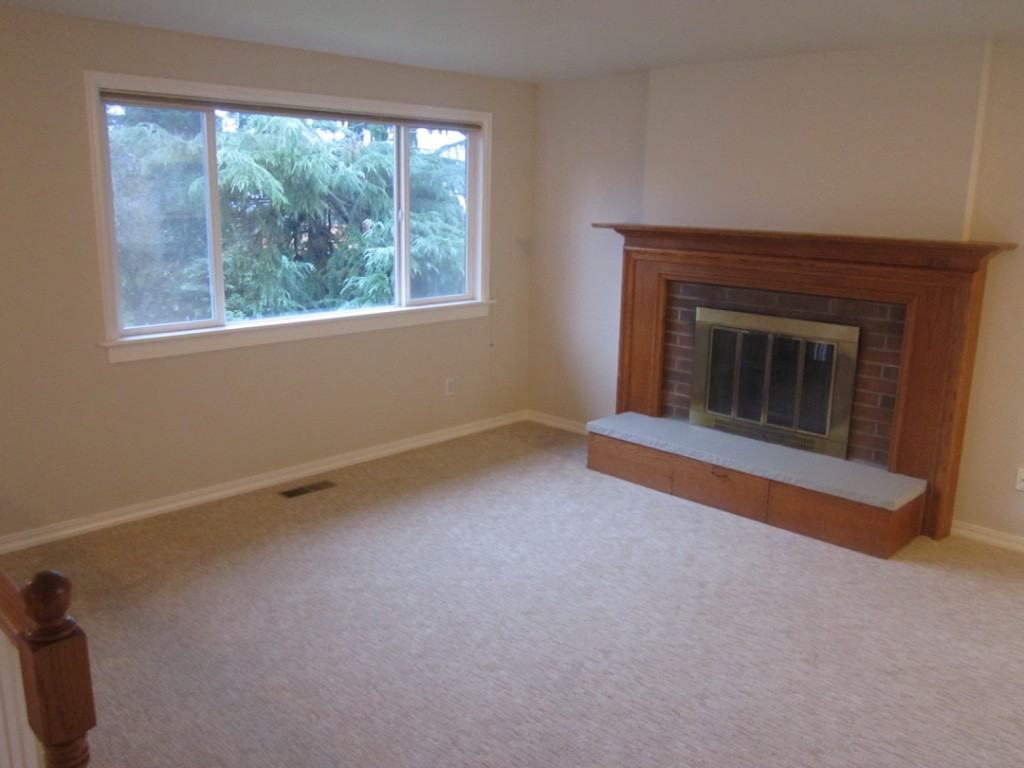 11404 NE 92nd St - Photo 2 of 21