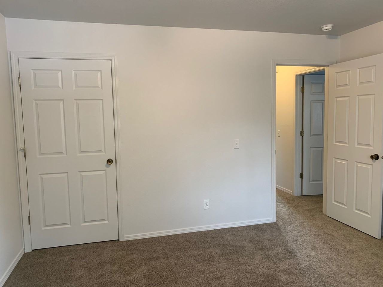 1550 Nw Milwaukee Ave #11 - Photo 5 of 12