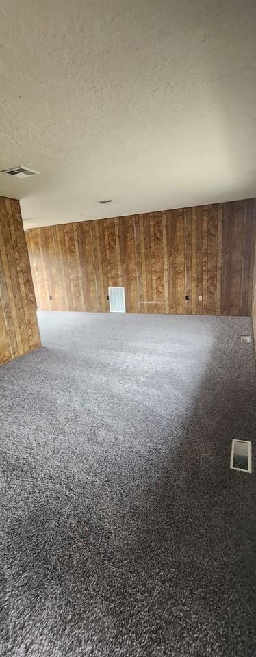 1218 Nw Goodyear Blvd - Photo 2 of 16