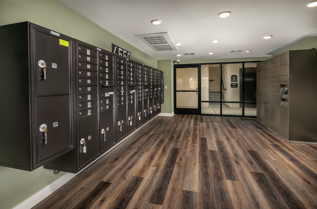 Lincoln West - Photo 5 of 12