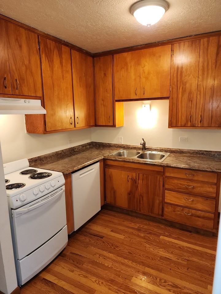 5213 Southeast Henry Street - Photo 3 of 20