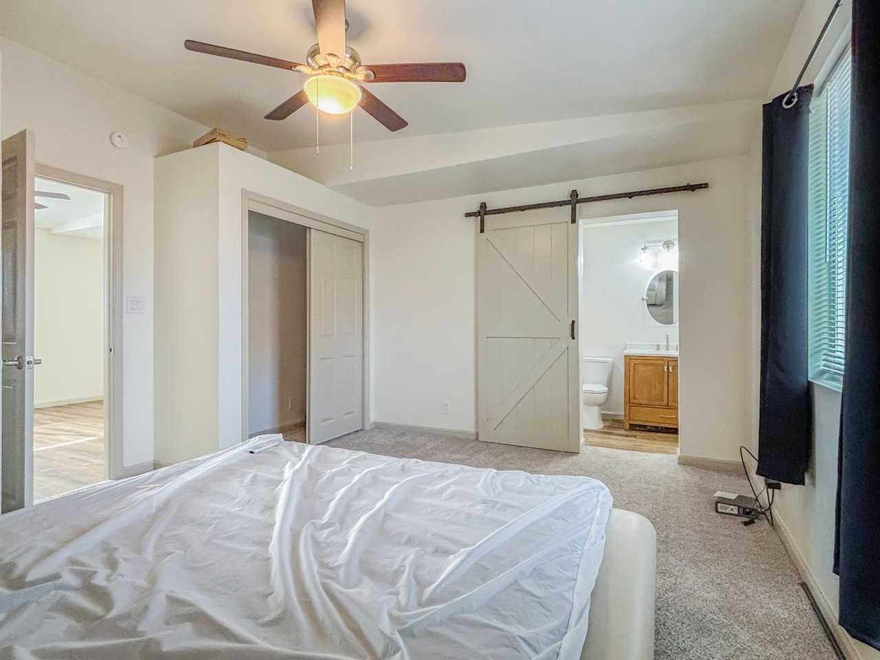 1802 Yucca Ln - Photo 2 of 15