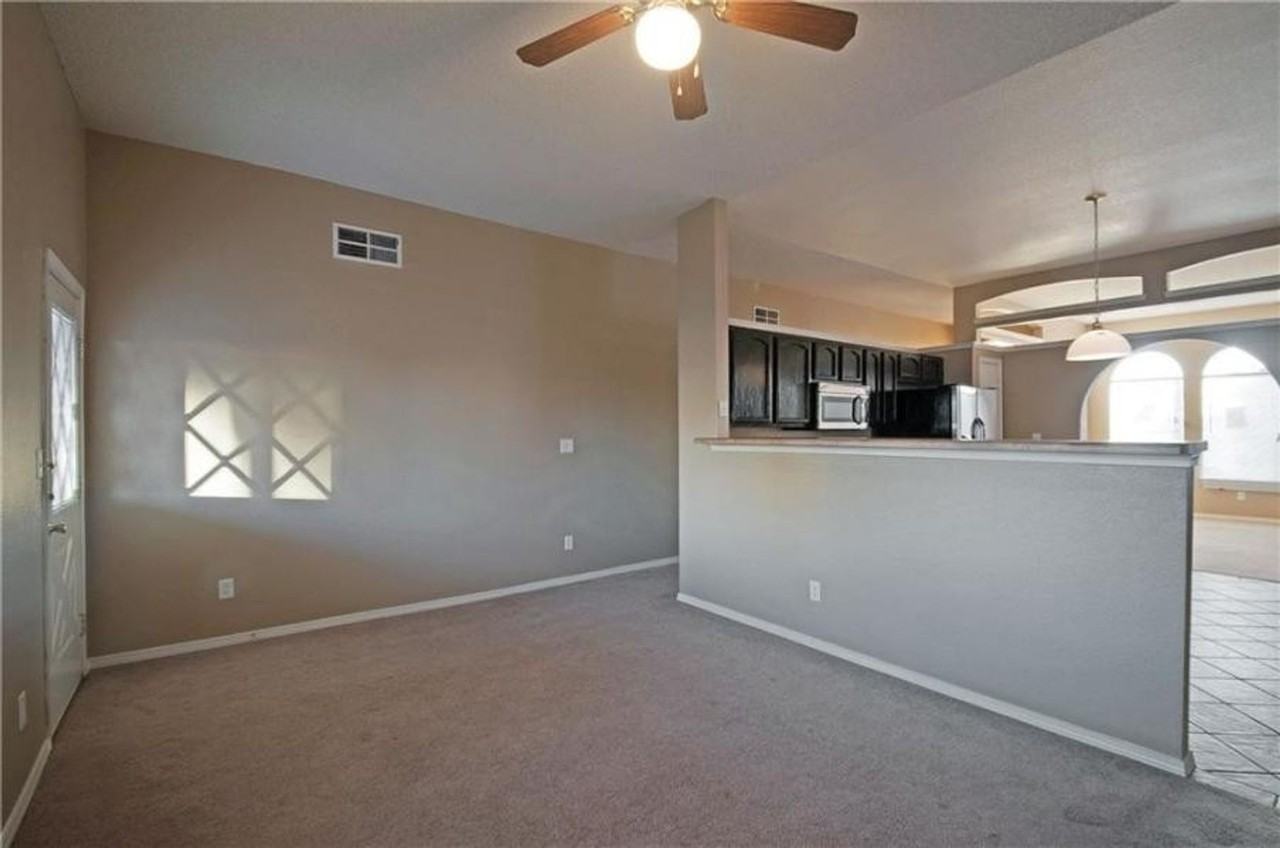 304 Jim Hofher Pl - Photo 7 of 21