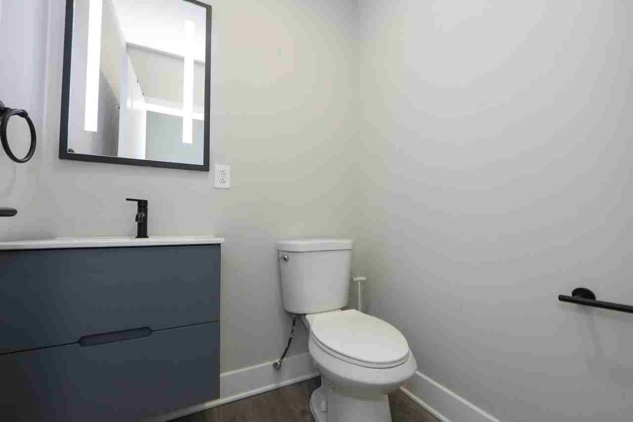 1841 E Pacific St - Photo 2 of 12