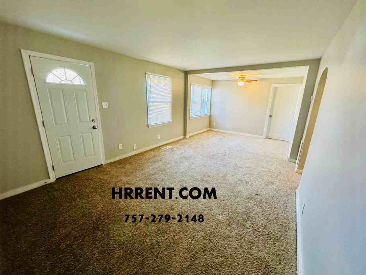 5325 Ashby St - Photo 3 of 15