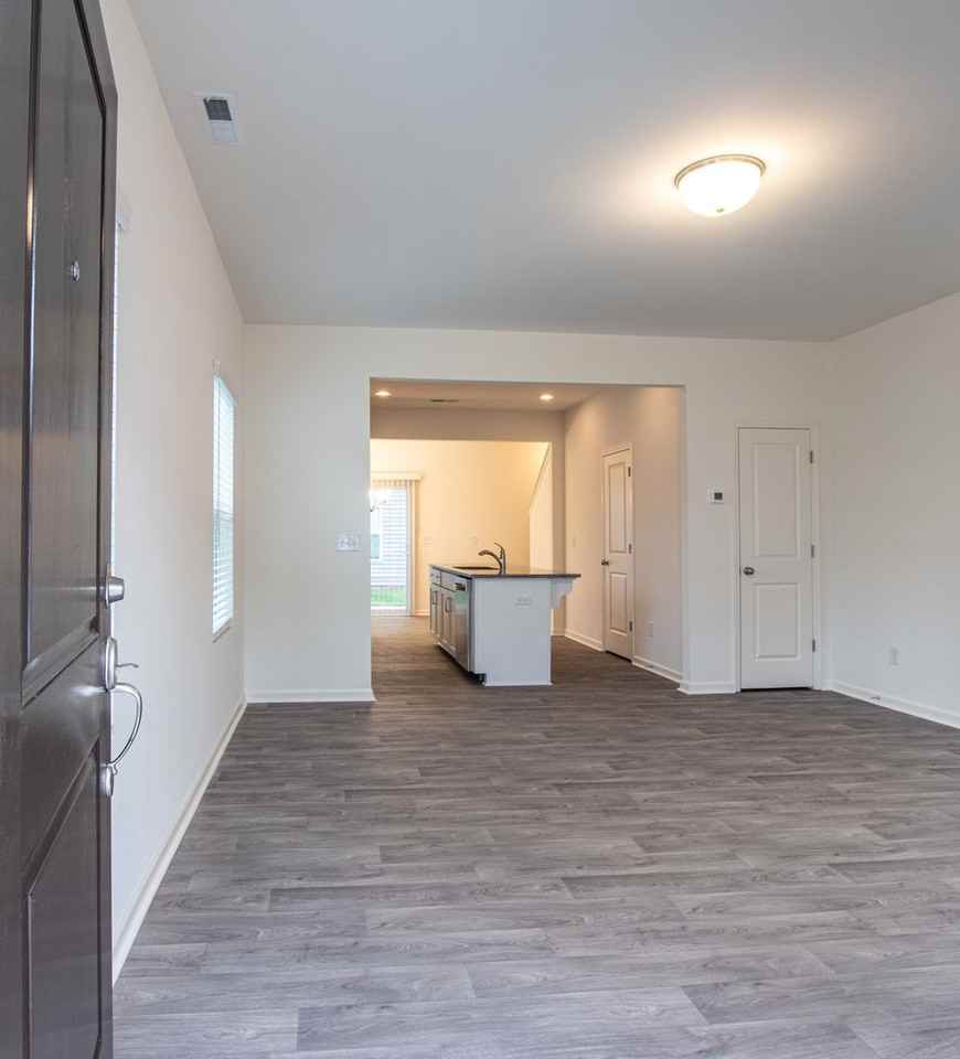 3916 Wagon Way - Photo 3 of 15