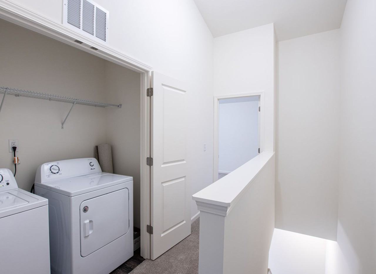 3916 Wagon Way - Photo 7 of 15