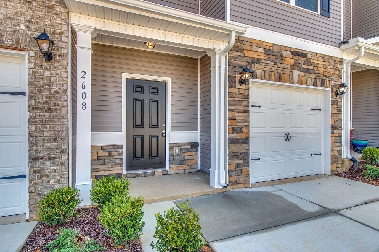2608 Sherman Way - Photo 2 of 28