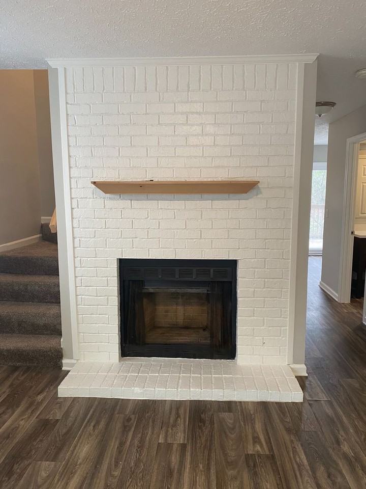 306 Deerpoint Dr - Photo 5 of 24