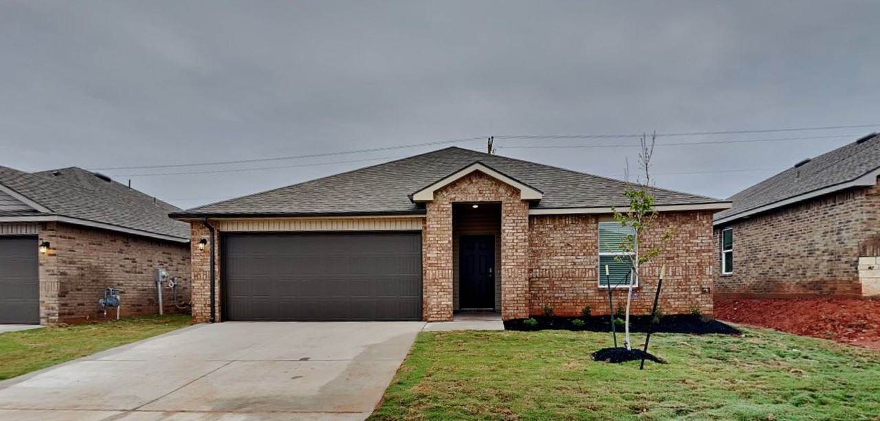 14005 The Brook Blvd - Photo 3 of 20