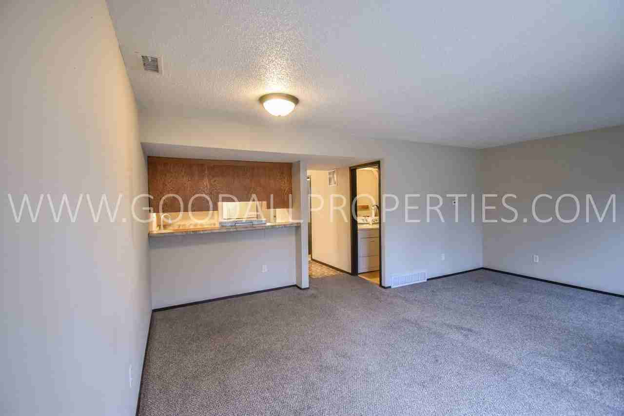 1932 E Bell Ave - Photo 2 of 23
