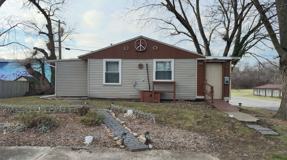 900 Wabash Ave - Photo 1 of 1