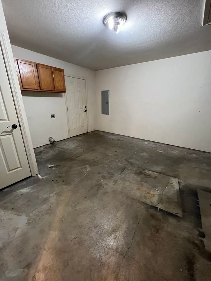 2207 Kaylonni Ln - Photo 5 of 12