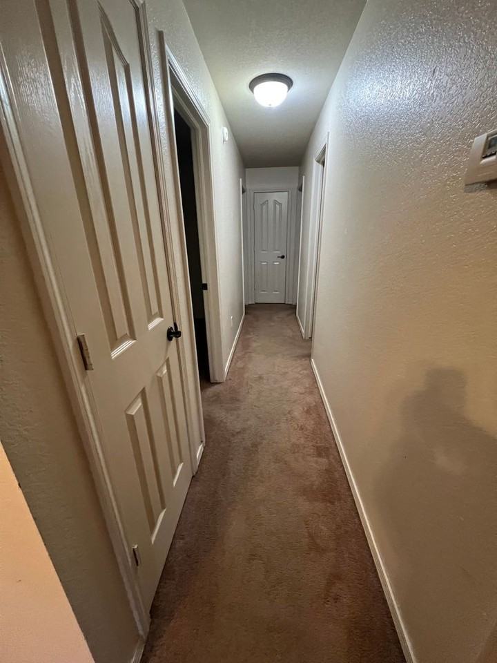 2207 Kaylonni Ln - Photo 7 of 12