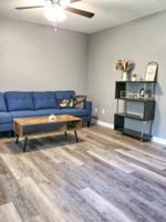 featured image of 1610 Main St