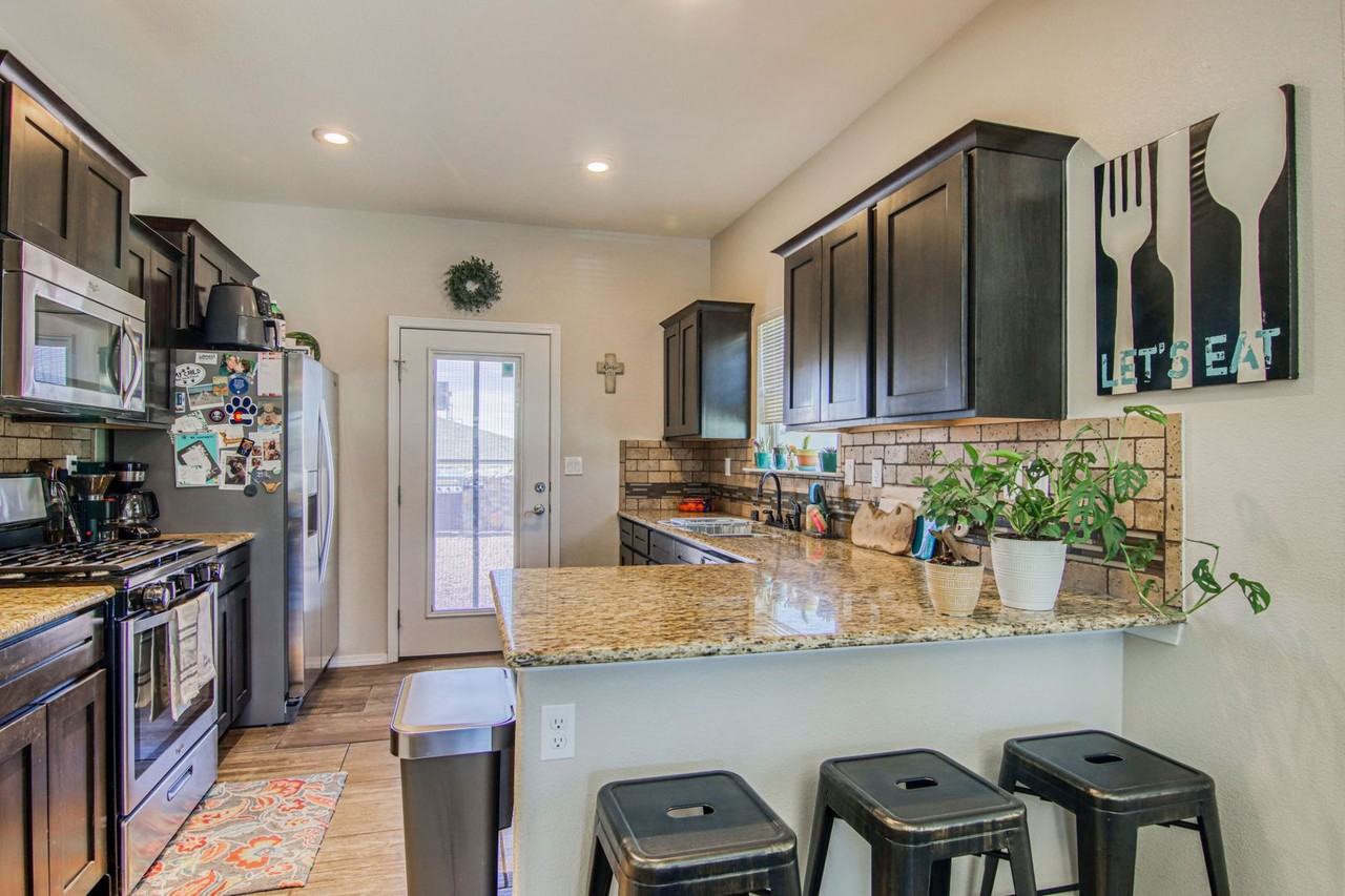 366 Montoya Vista Ct - Photo 2 of 50