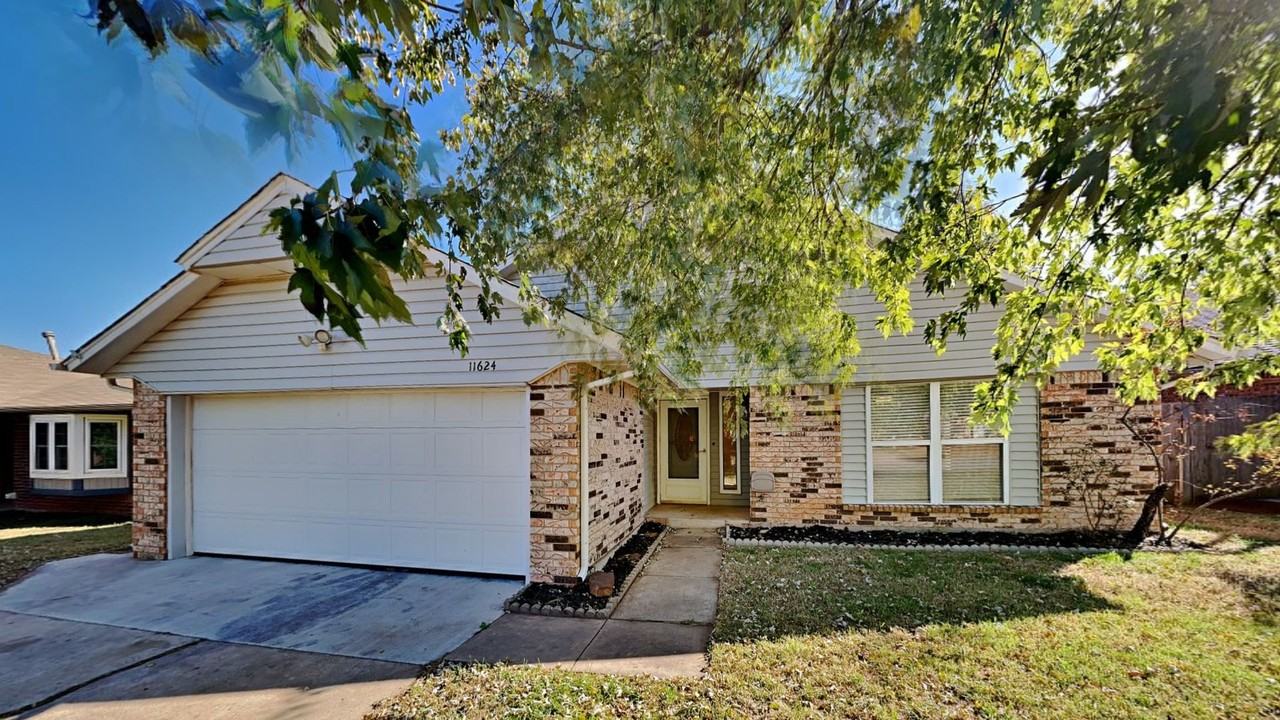 11624 Sw 3rd Ter - Photo 2 of 25