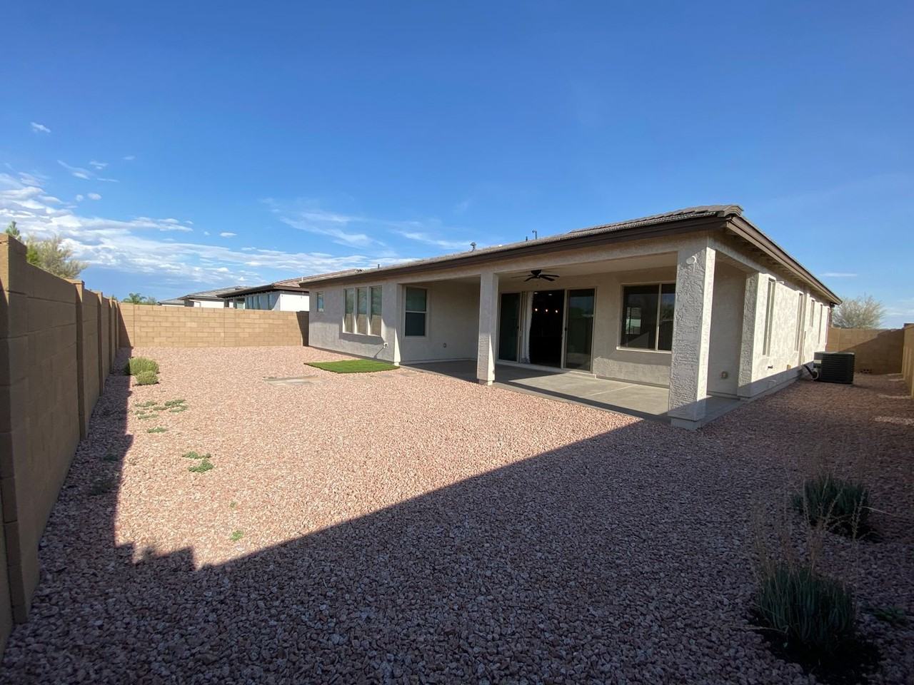 1560 W Avenida Del Valle - Photo 6 of 12