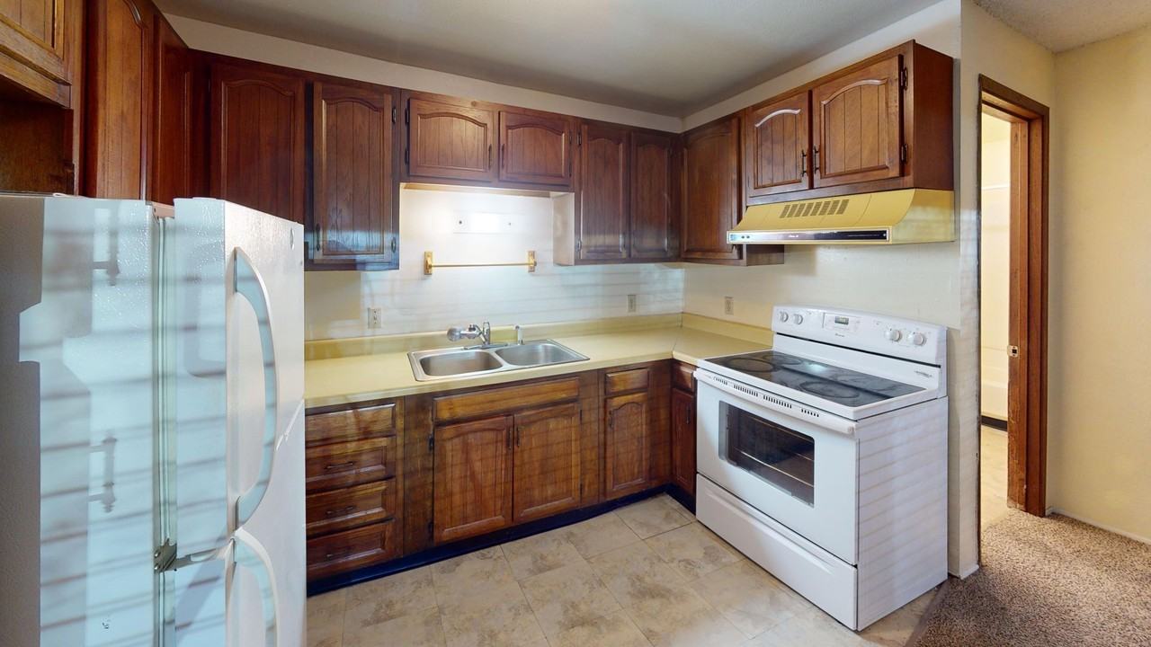 4921 Dartmouth Dr - Photo 2 of 10