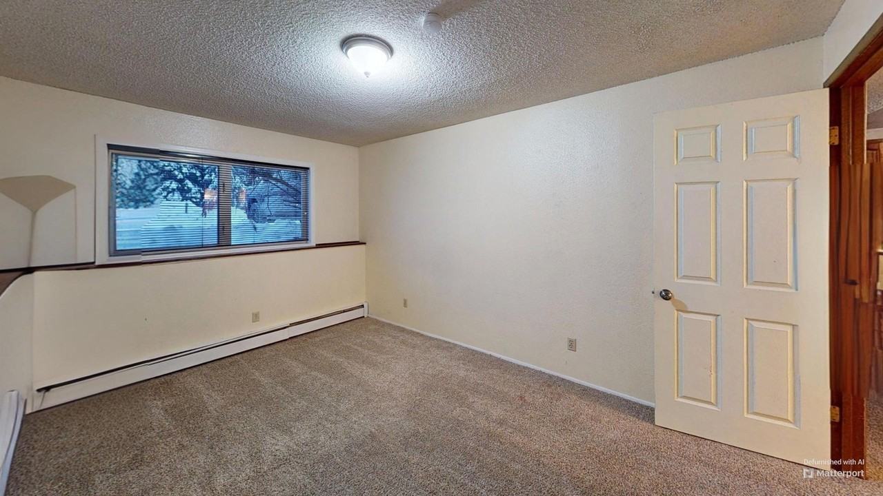 4921 Dartmouth Dr - Photo 4 of 10