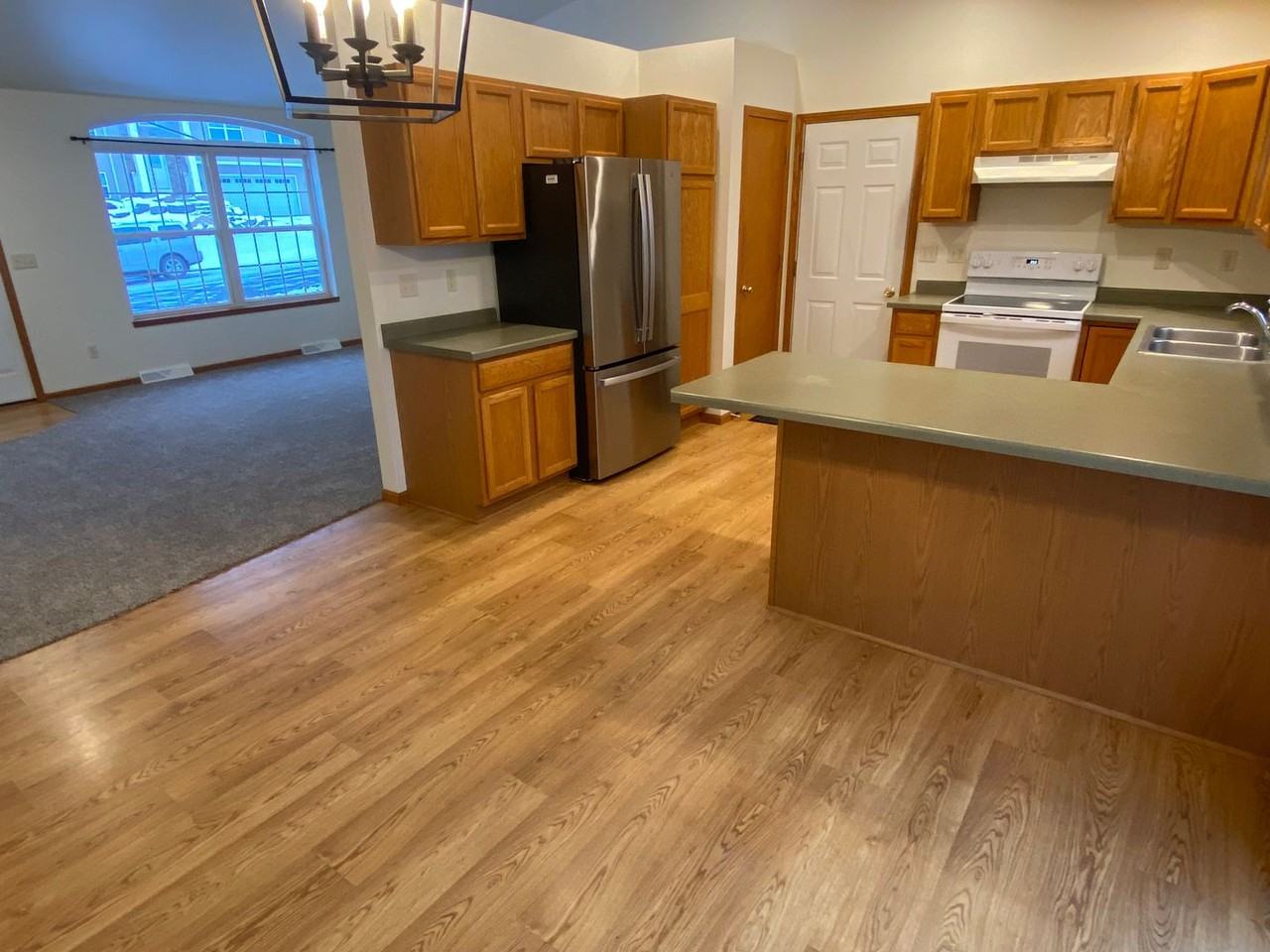2153 Meadowbrook Way - Photo 6 of 24