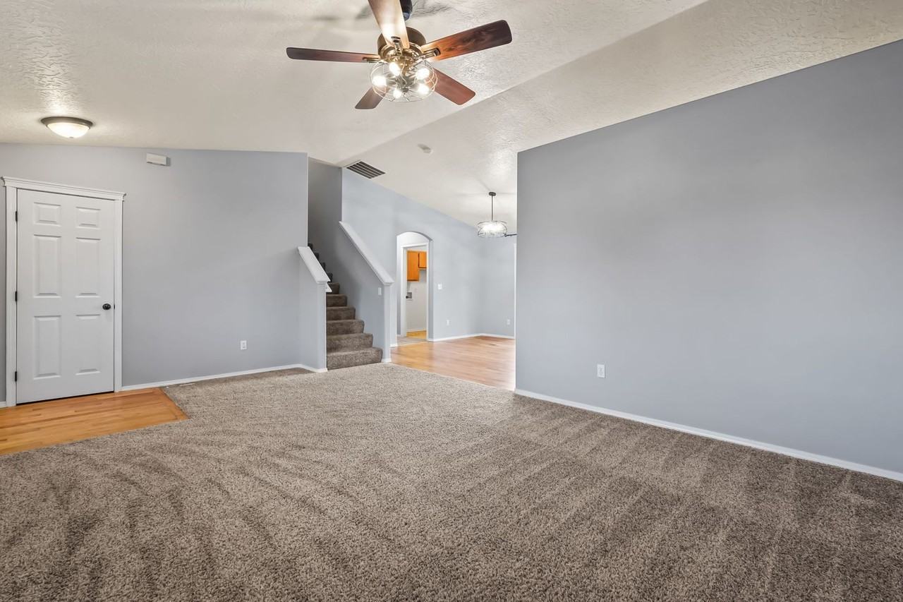 5119 S Staaten Ave - Photo 5 of 17