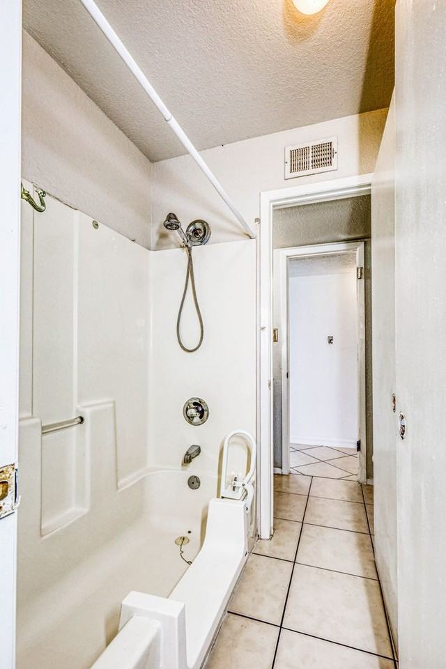 1081 Green Lilac Cir - Photo 3 of 50