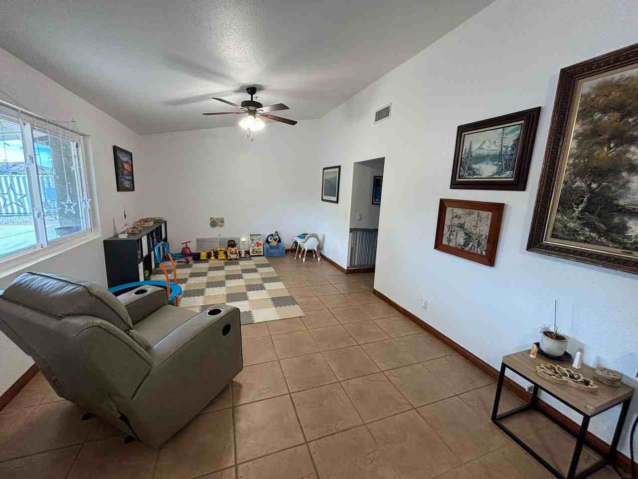 35433 Trenmar Dr - Photo 3 of 25