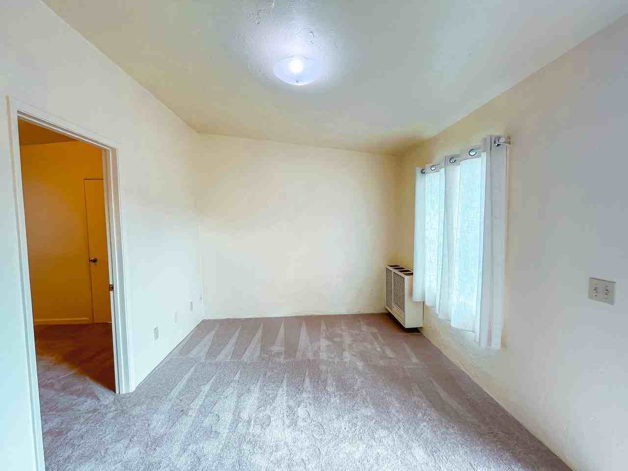 1413 Lowell St - Photo 3 of 13