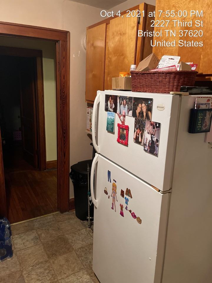 2227 3rd St - Photo 3 of 10