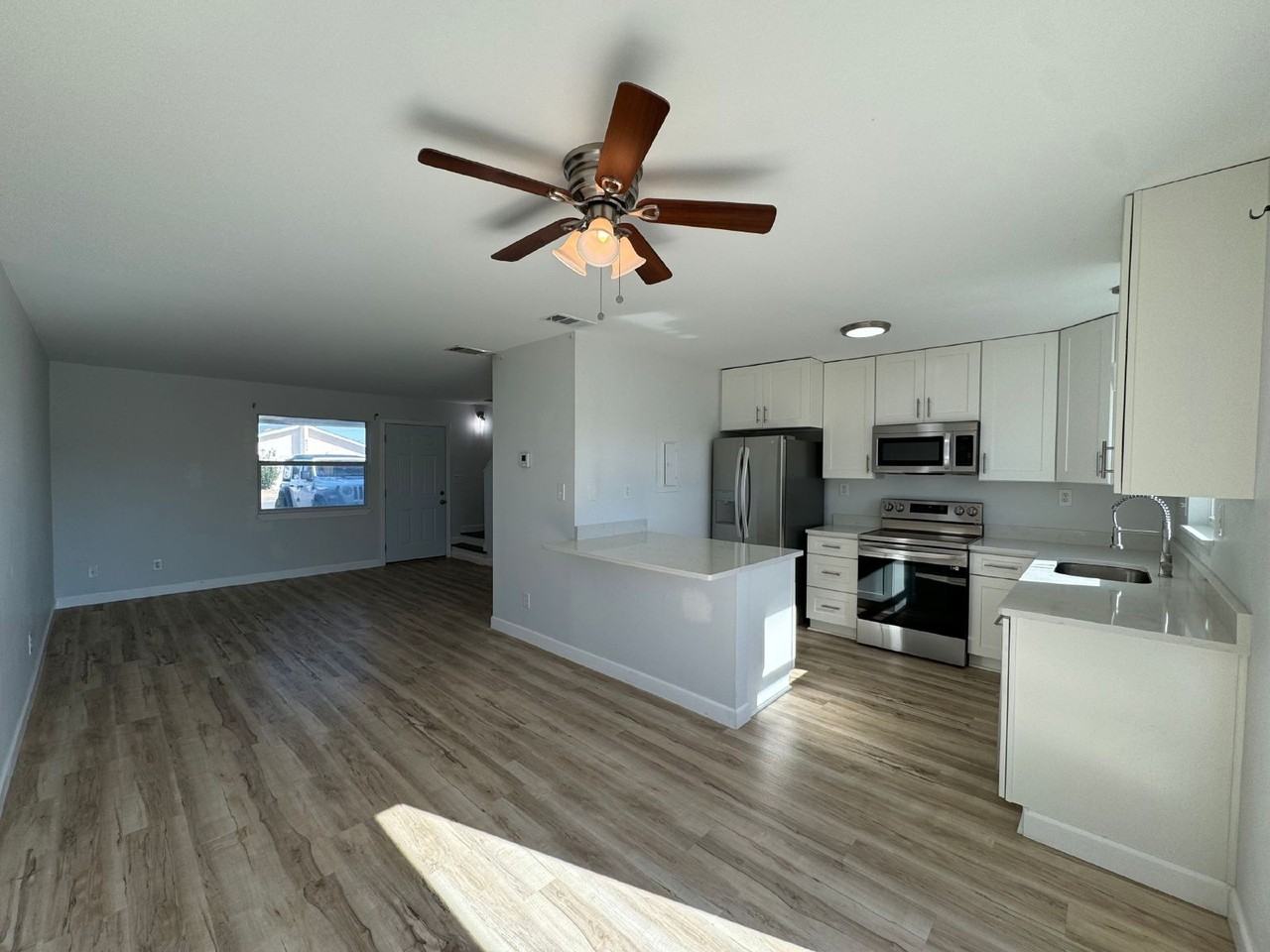 8003 Beach Dr #C - Photo 7 of 16