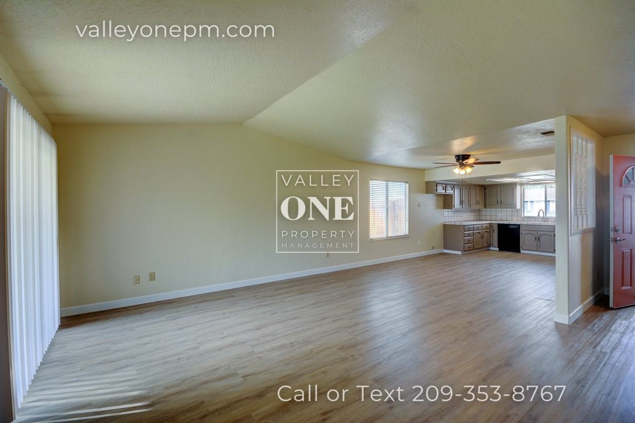 2232 Ridgeway Dr - Photo 7 of 32