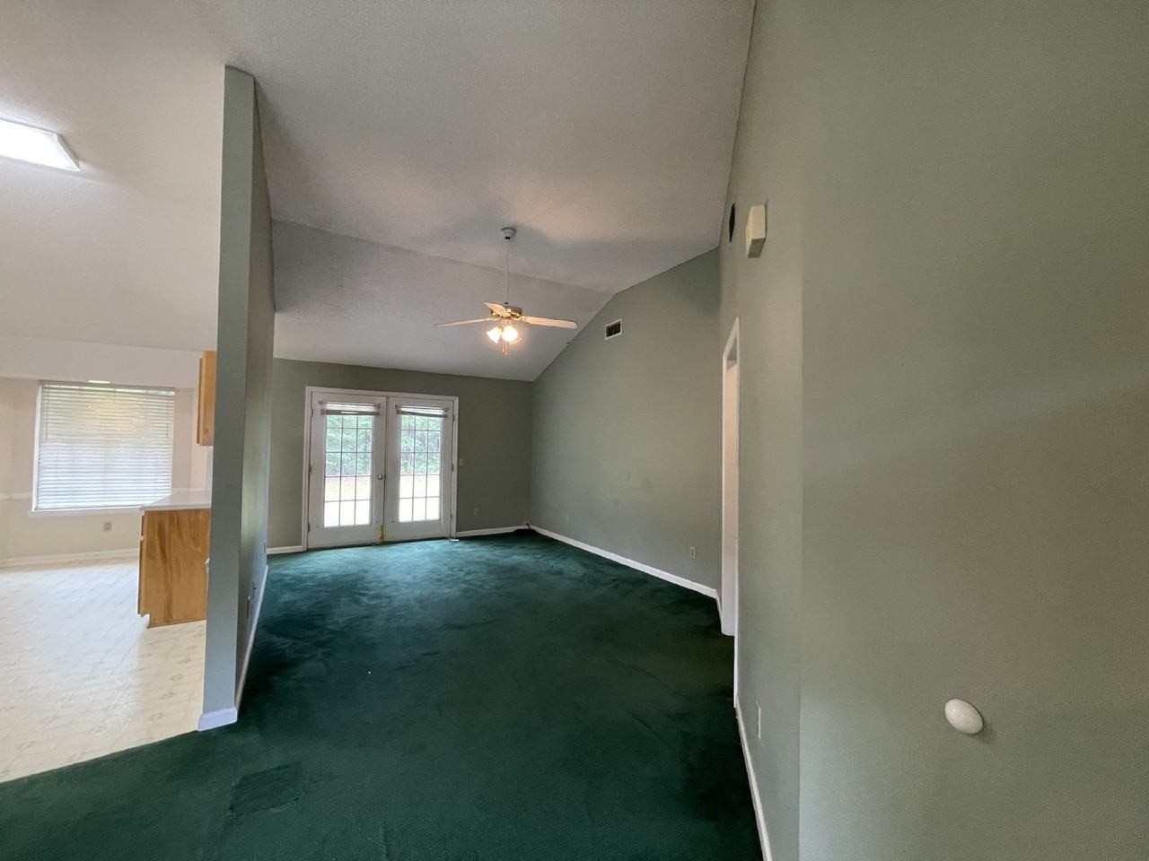 18 Neil St Ne - Photo 4 of 16