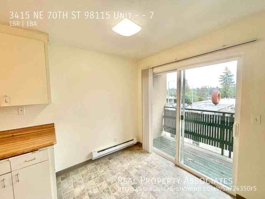 3415 3415 NE 70TH ST 98115 Unit - #7 - Photo 4 of 23