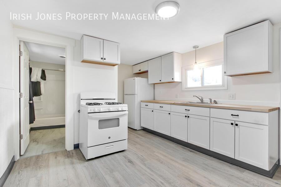 27 Gorski St #2 - Photo 3 of 16