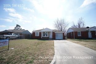 1004 Sw 45th St - Photo 1 of 1