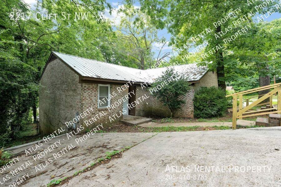 2217 Clift St Nw #A - Photo 2 of 14