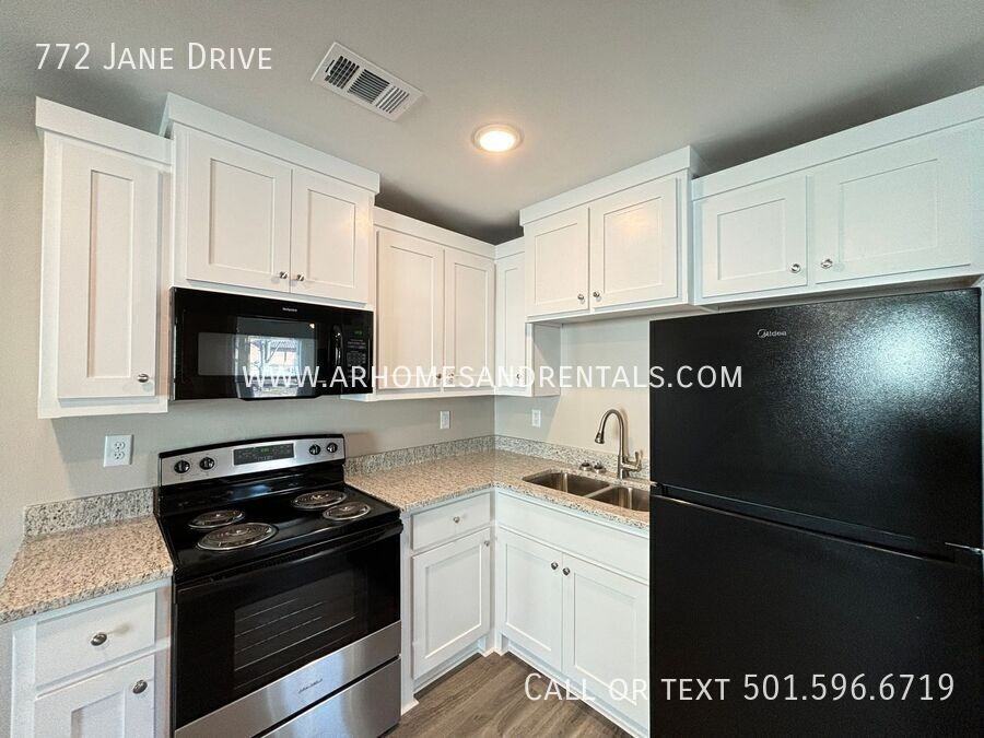 772 Jones Rd - Photo 3 of 7