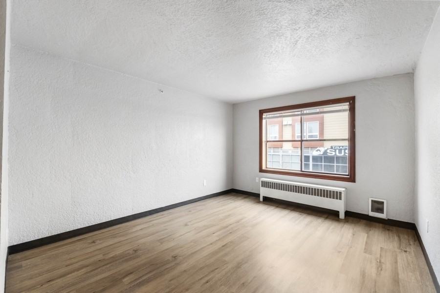 403 1/2 Garfield St S #3 - Photo 7 of 49