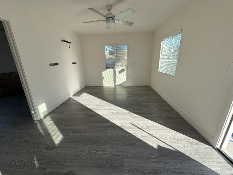 2300 Brundage Ln #B - Photo 3 of 6