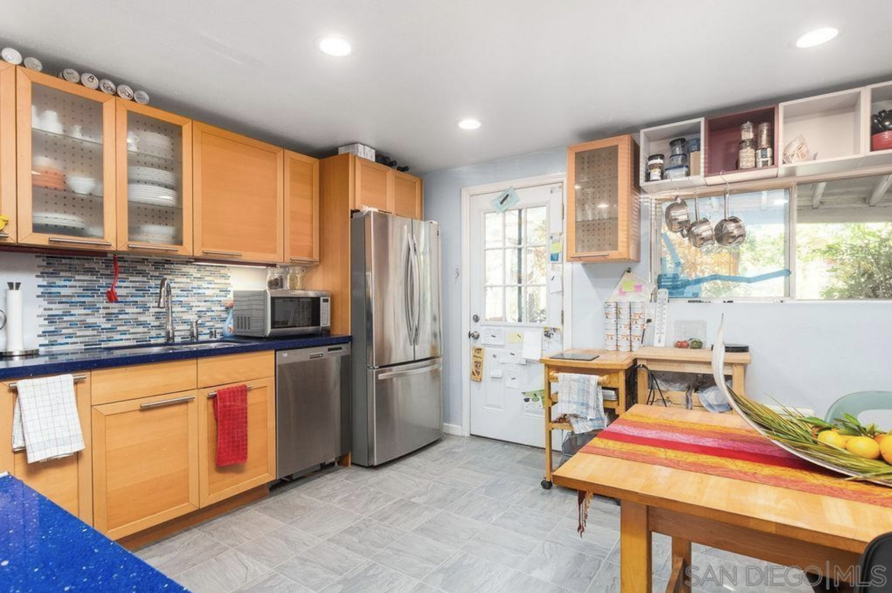 5023 63rd Street - Photo 3 of 13