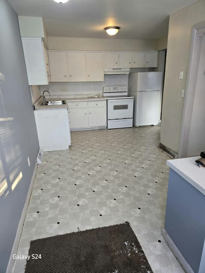 409 N 1st St, Unit 2 - Photo 2 of 7