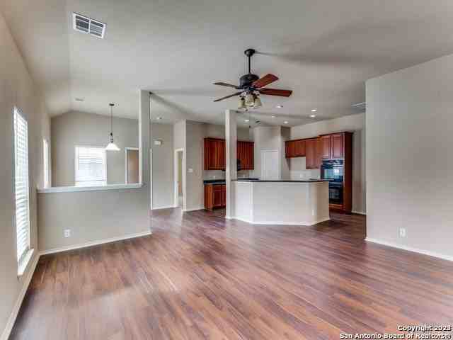 101 Cowboy Trail - Photo 5 of 22